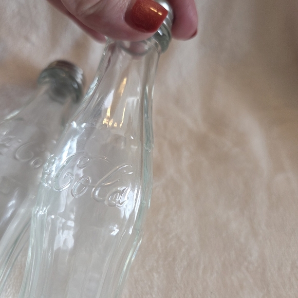 Vintage Clear Coca-Cola Bottle Salt & Pepper Shakers Metal Caps Collectible 6" - Picture 6 of 11